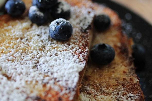 Sugar-crusted Vanilla Bean & Cinnamon French Toast