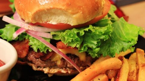 Classic All American Bacon Cheeseburger & Garlic Fries