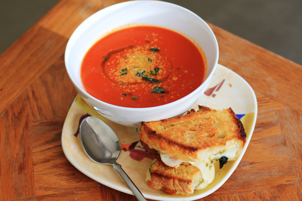 Creamless Creamy Tomato Soup