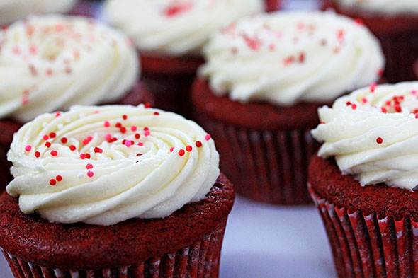 Red Velvet Cheesecake Cupcakes