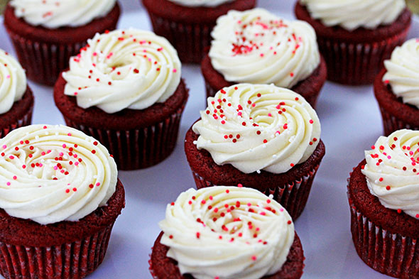 Red Velvet Cheesecake Cupcakes