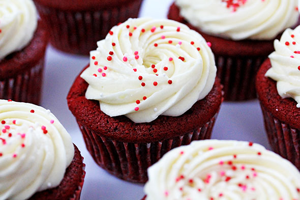 Red Velvet Cheesecake Cupcakes