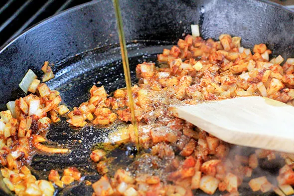 If your pan is a little dry, add a little more oil.