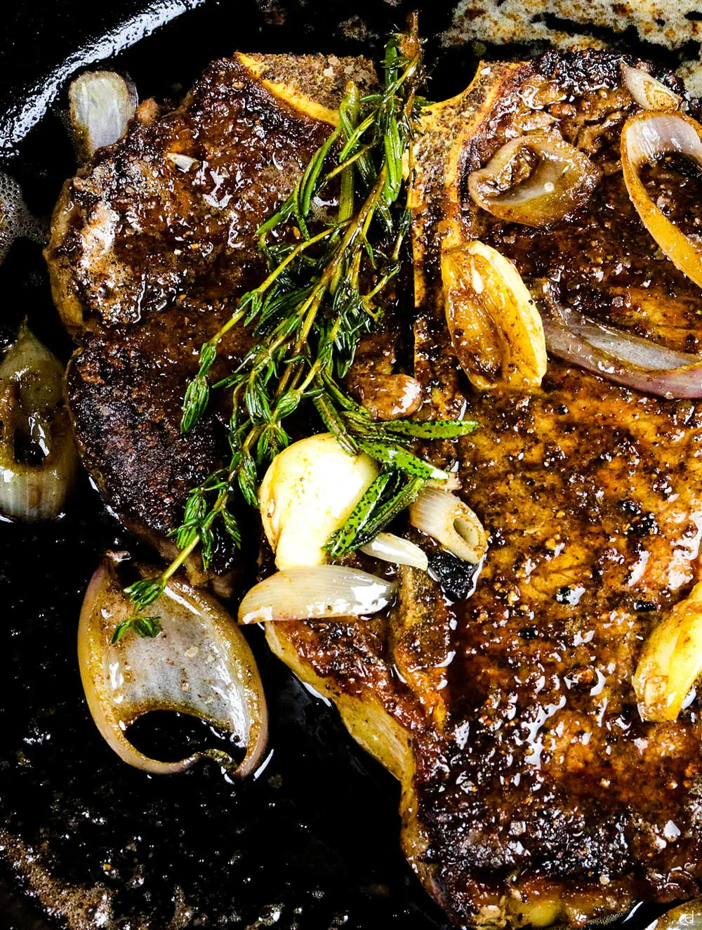 Cast Iron Steak (with garlic herb butter) - A Pinch of Healthy