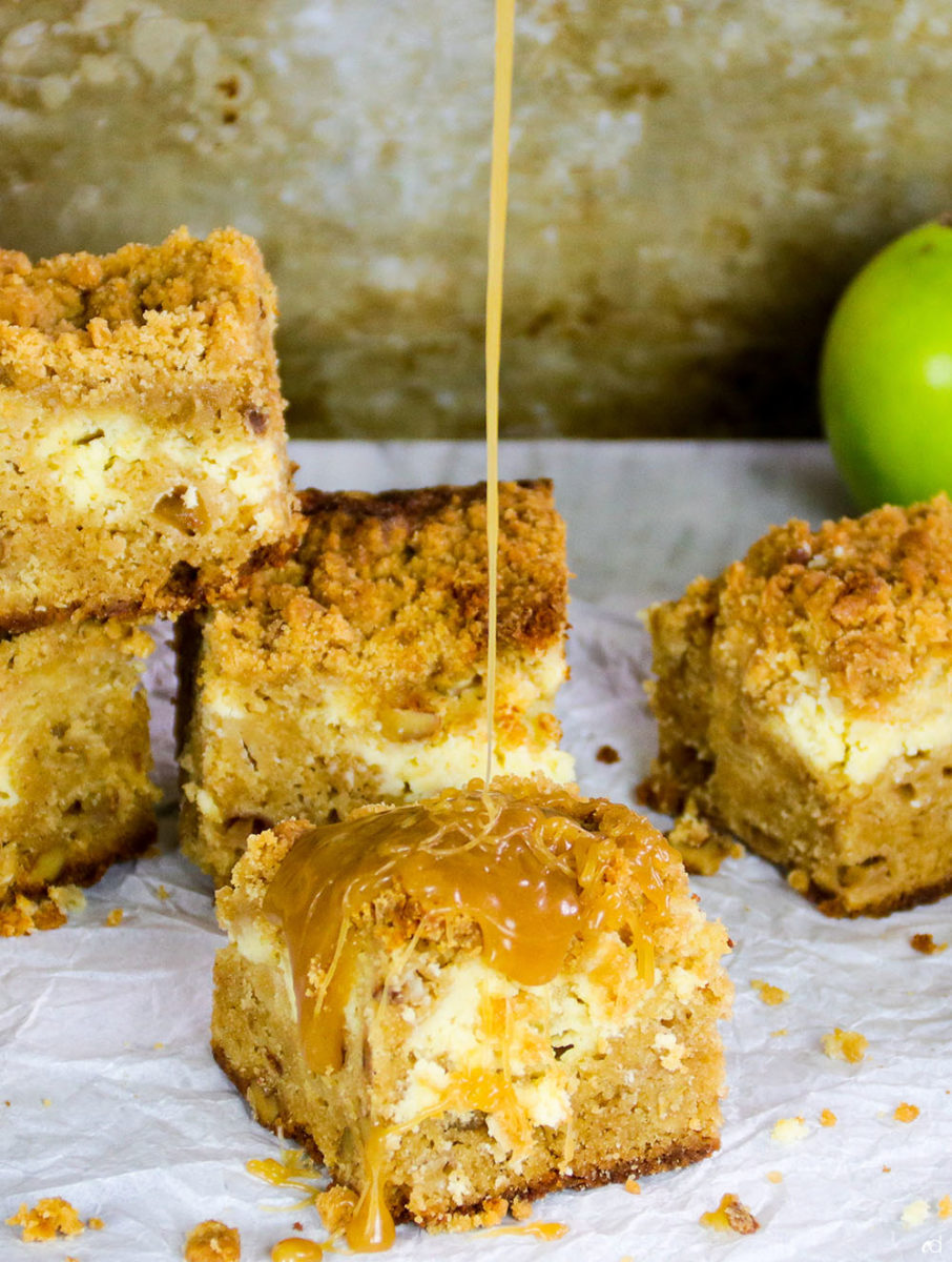 Dutch Apple Cheesecake Blondies